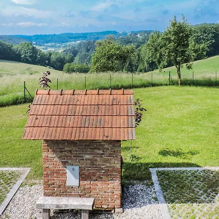 In * Feldbach (Styria)